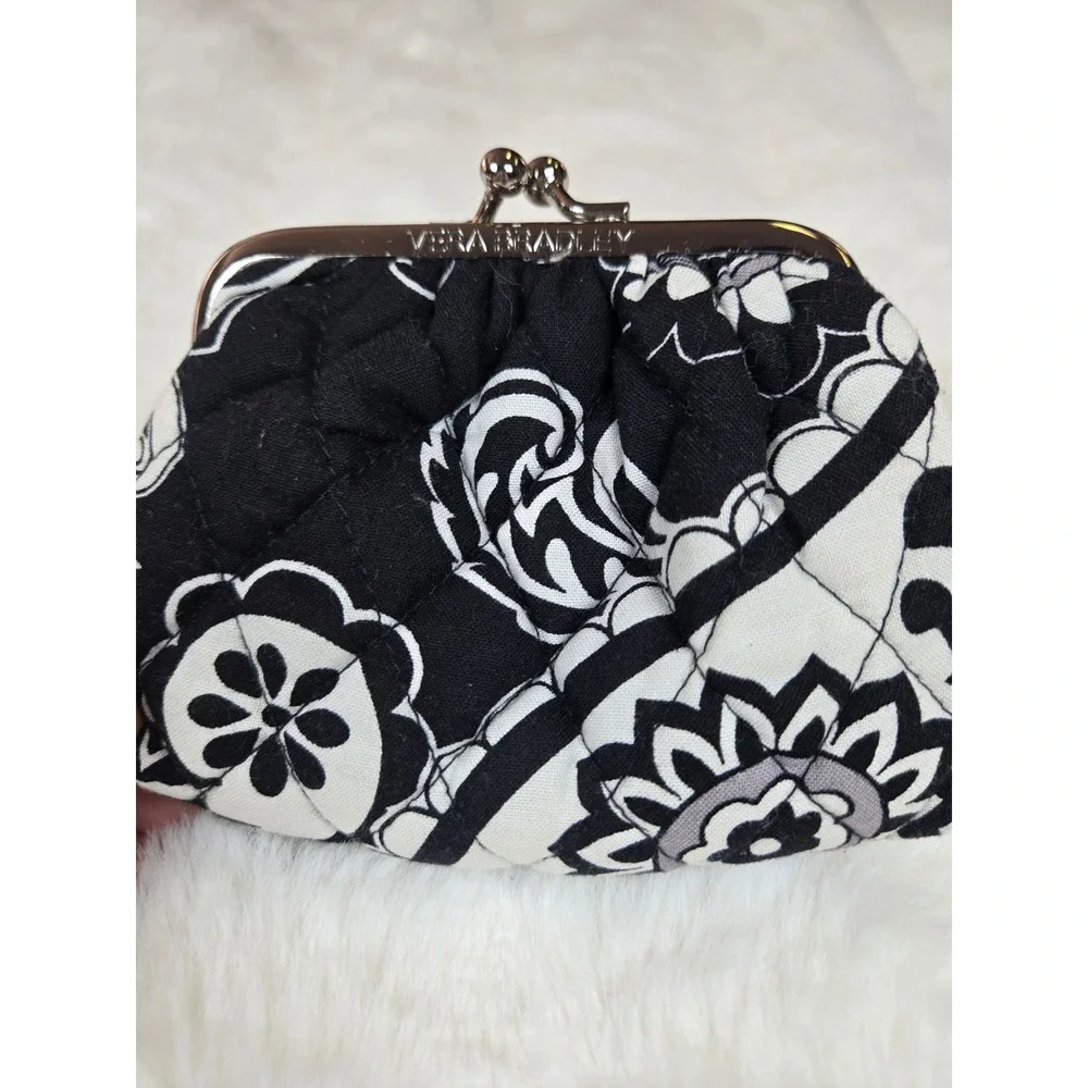 Vera Bradley Night and Day Quilted Kisslock Coin Purse Black White Floral Pouch - Picture 1 of 9